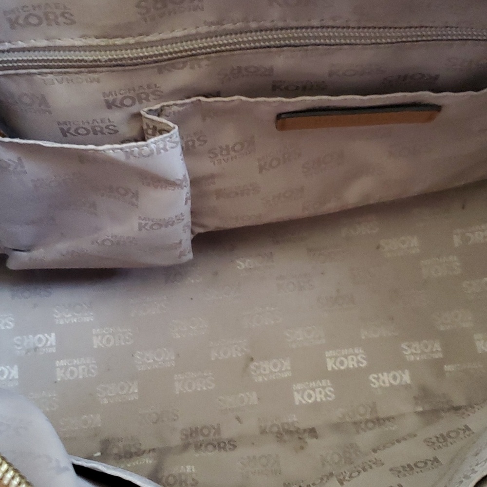 Handbag - Picture 3 of 3